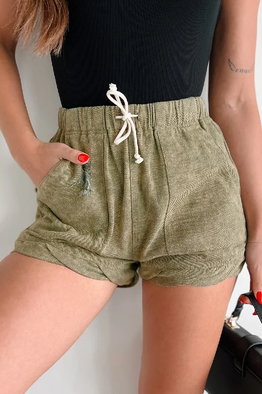 Zyair Distressed Twisted Hem Shorts (Olive)