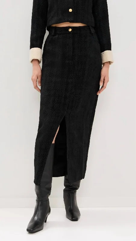 H Line Midi Sweater Skirt In Black