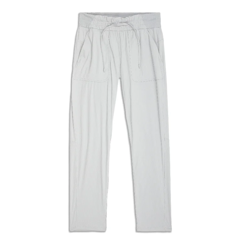 Beyond The Studio Pant Slim - Resale