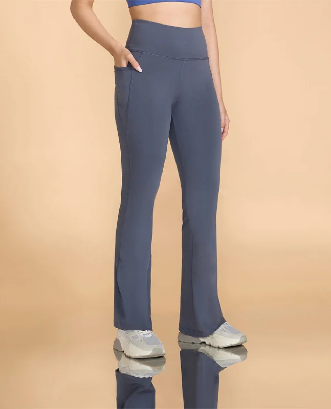 Women Stretchable Flared Pants